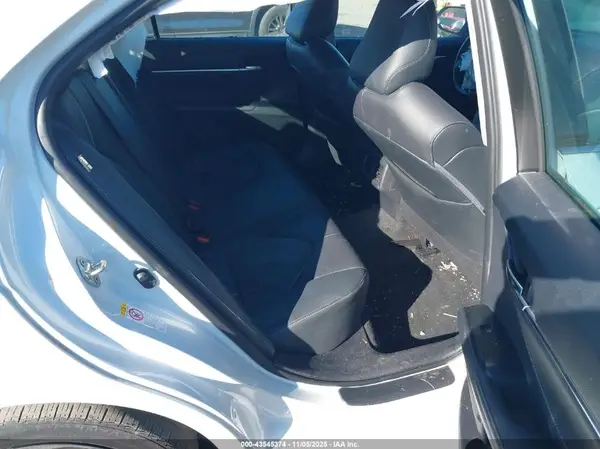 4T1B61HK1JU648021 2018 TOYOTA CAMRY - Image 8