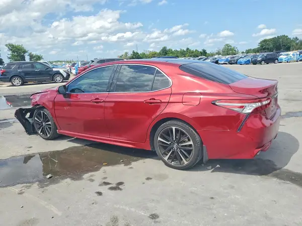 4T1B61HK1JU656426 2018 TOYOTA CAMRY - Image 2