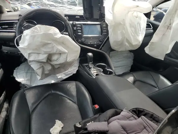 4T1B61HK1JU677860 2018 TOYOTA CAMRY - Image 8