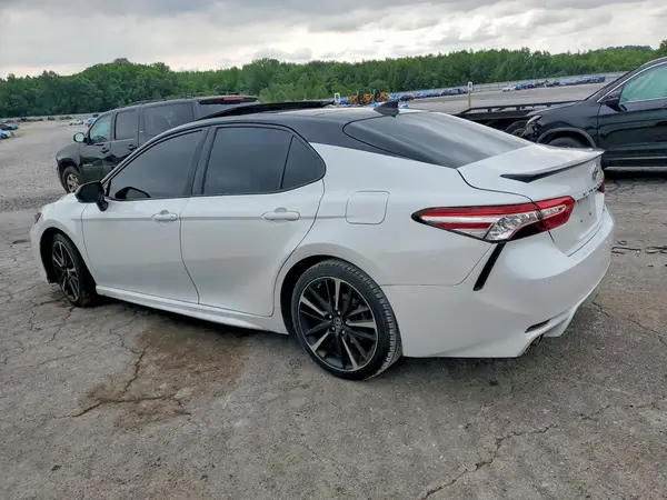 4T1B61HK1KU162004 2019 TOYOTA CAMRY - Image 2