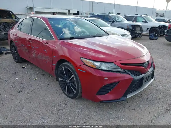 4T1B61HK1KU185928 2019 TOYOTA CAMRY - Image 1