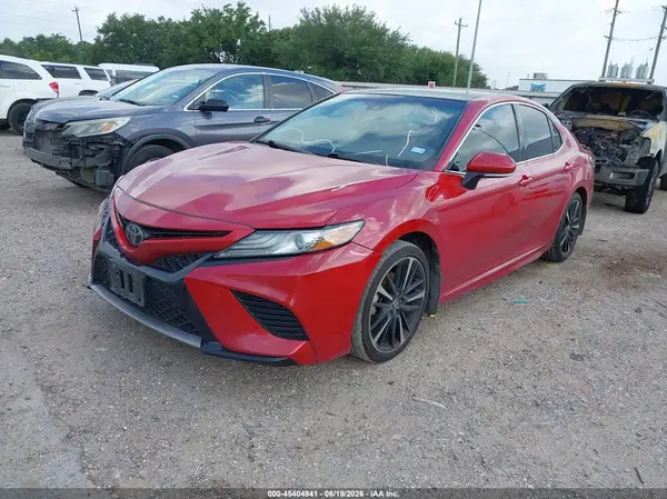 4T1B61HK1KU185928 2019 TOYOTA CAMRY - Image 2