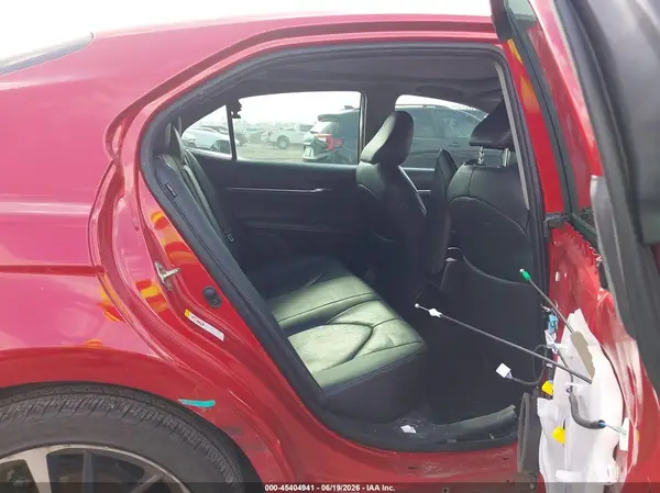 4T1B61HK1KU185928 2019 TOYOTA CAMRY - Image 8