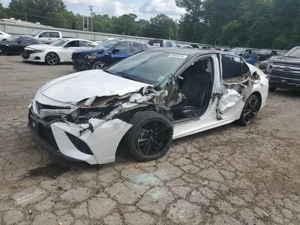 4T1B61HK1KU201724 2019 TOYOTA CAMRY - Image 1