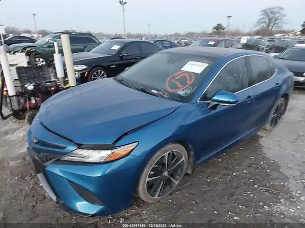 4T1B61HK1KU202159 2019 TOYOTA CAMRY - Image 2