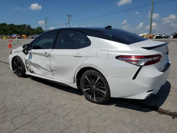 4T1B61HK1KU211170 2019 TOYOTA CAMRY - Image 2