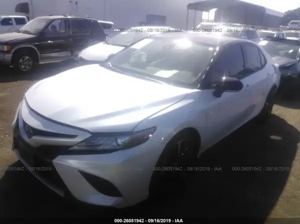 4T1B61HK1KU217678 2019 TOYOTA CAMRY - Image 2
