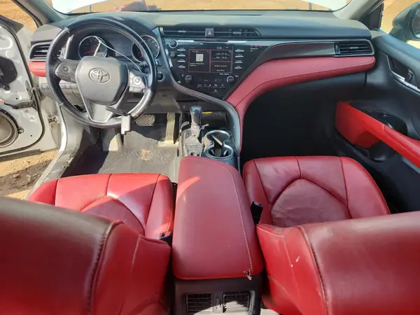 4T1B61HK1KU228647 2019 TOYOTA CAMRY - Image 8