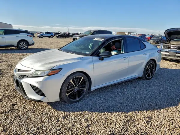 4T1B61HK1KU272437 2019 TOYOTA CAMRY - Image 1