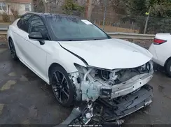 4T1B61HK1KU278304 2019 TOYOTA CAMRY
