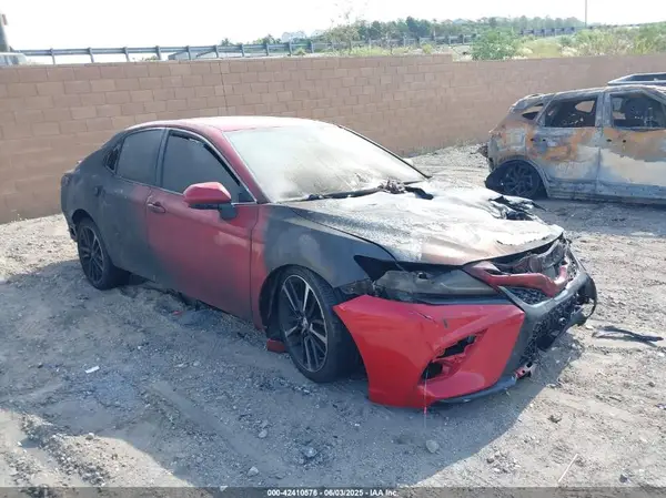 4T1B61HK1KU282529 2019 TOYOTA CAMRY - Image 1