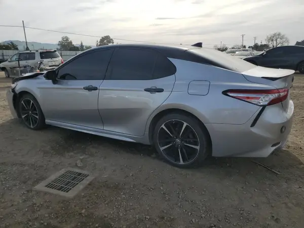 4T1B61HK1KU288654 2019 TOYOTA CAMRY - Image 2
