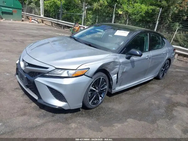 4T1B61HK1KU292185 2019 TOYOTA CAMRY - Image 2