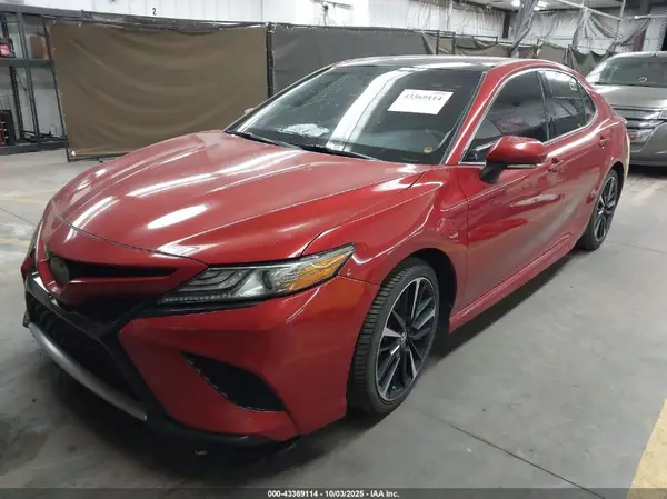 4T1B61HK1KU292364 2019 TOYOTA CAMRY - Image 2