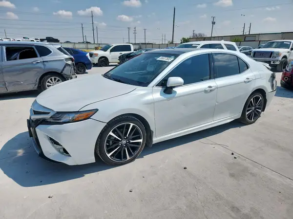 4T1B61HK1KU693672 2019 TOYOTA CAMRY - Image 1