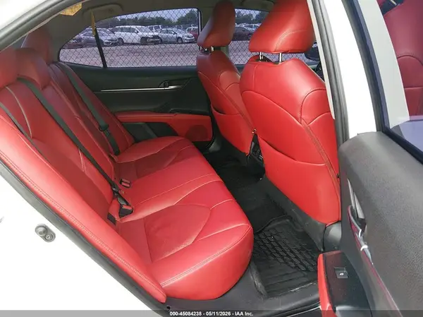 4T1B61HK1KU697883 2019 TOYOTA CAMRY - Image 8