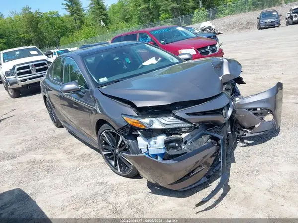4T1B61HK1KU724015 2019 TOYOTA CAMRY - Image 1
