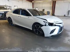 4T1B61HK1KU726458 2019 TOYOTA CAMRY
