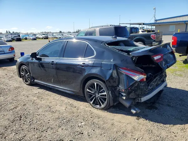 4T1B61HK1KU729134 2019 TOYOTA CAMRY - Image 2