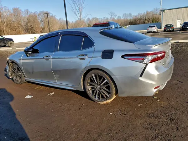 4T1B61HK1KU751103 2019 TOYOTA CAMRY - Image 2