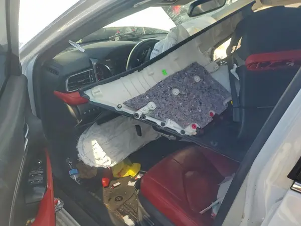 4T1B61HK1KU783596 2019 TOYOTA CAMRY - Image 8