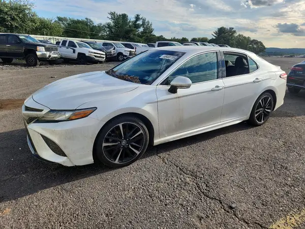 4T1B61HK1KU787437 2019 TOYOTA CAMRY - Image 1
