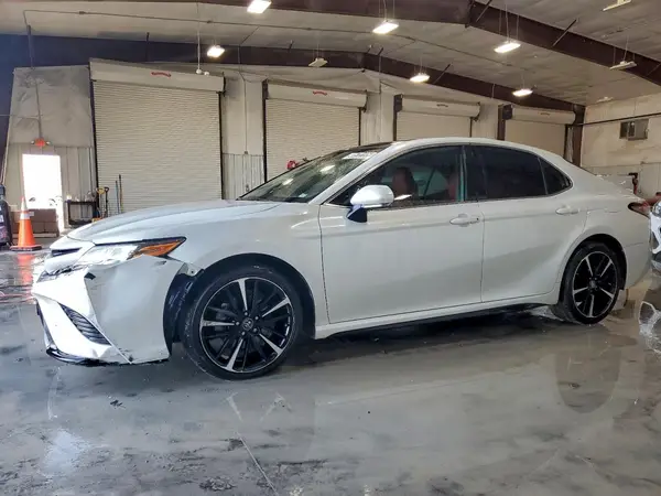 4T1B61HK1KU805032 2019 TOYOTA CAMRY - Image 1