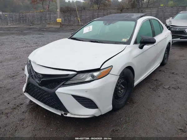 4T1B61HK1KU823093 2019 TOYOTA CAMRY - Image 2