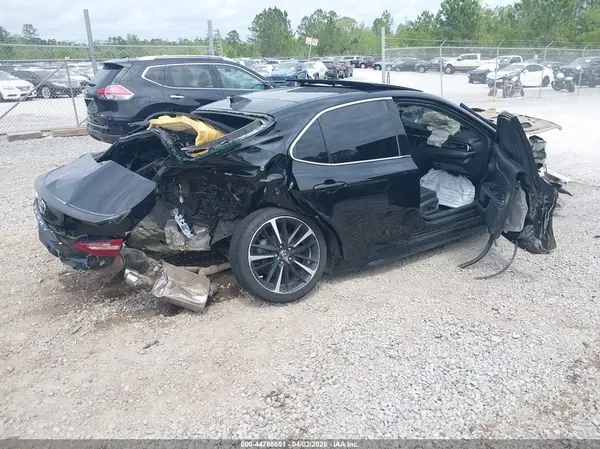 4T1B61HK1KU840475 2019 TOYOTA CAMRY - Image 2