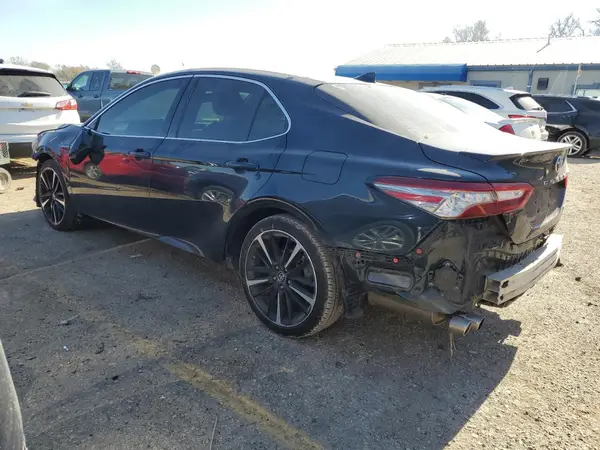 4T1B61HK1KU843327 2019 TOYOTA CAMRY - Image 2