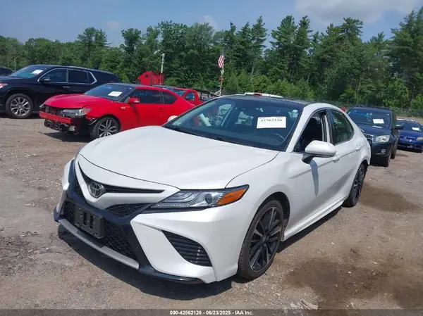 4T1B61HK1KU844428 2019 TOYOTA CAMRY - Image 2