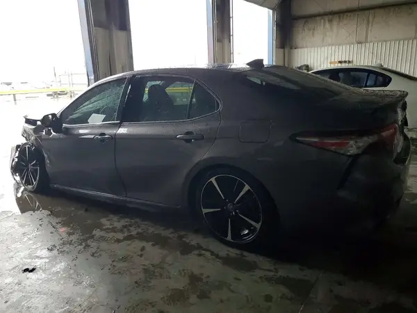 4T1B61HK1KU851654 2019 TOYOTA CAMRY - Image 2