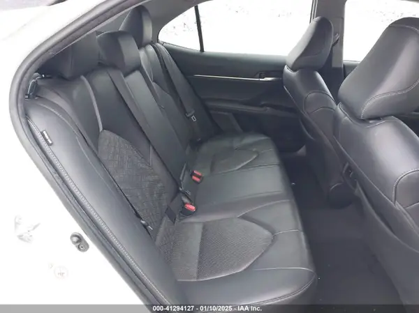 4T1B61HK2JU006052 2018 TOYOTA CAMRY - Image 8
