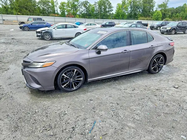 4T1B61HK2JU010344 2018 TOYOTA CAMRY - Image 1