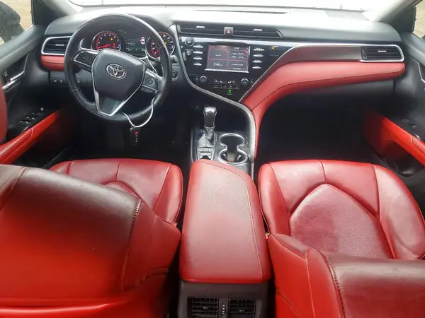 4T1B61HK2JU013762 2018 TOYOTA CAMRY - Image 8