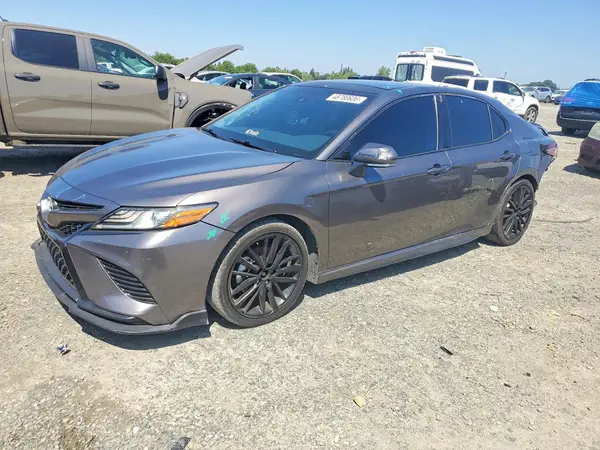 4T1B61HK2JU029654 2018 TOYOTA CAMRY - Image 1