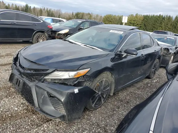 4T1B61HK2JU032229 2018 TOYOTA CAMRY - Image 1