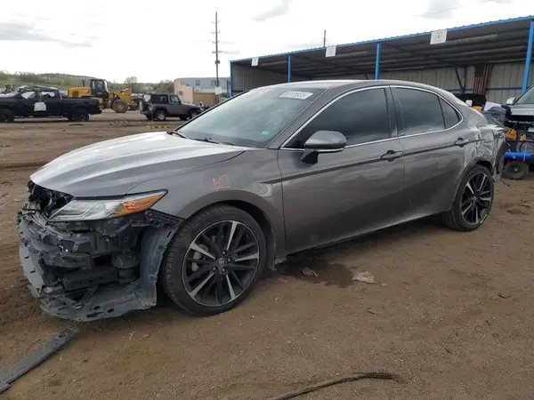 4T1B61HK2JU033624 2018 TOYOTA CAMRY - Image 1