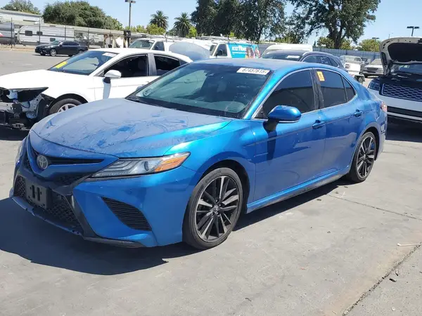4T1B61HK2JU034840 2018 TOYOTA CAMRY - Image 1