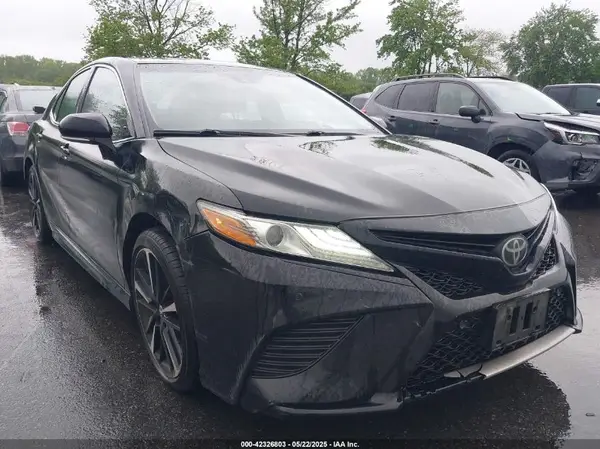 4T1B61HK2JU042257 2018 TOYOTA CAMRY - Image 1