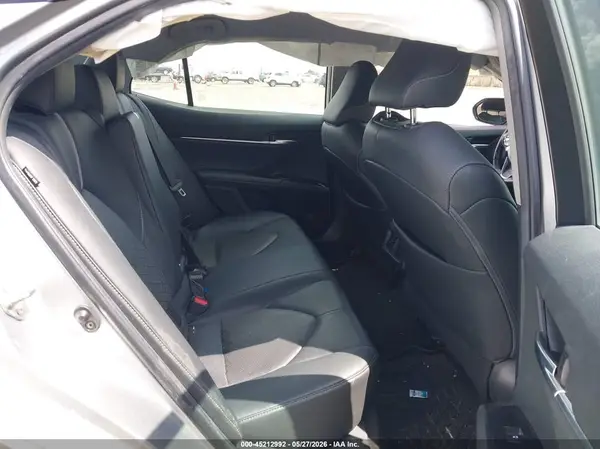 4T1B61HK2JU052206 2018 TOYOTA CAMRY - Image 8
