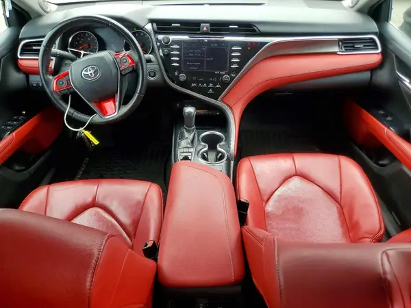 4T1B61HK2JU078207 2018 TOYOTA CAMRY - Image 8