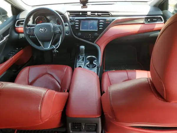 4T1B61HK2JU080300 2018 TOYOTA CAMRY - Image 8