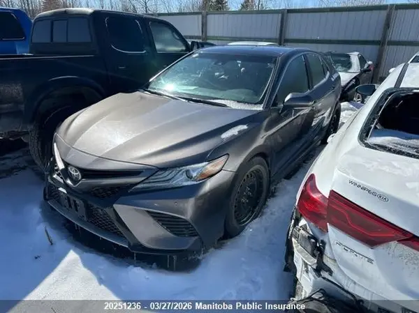 4T1B61HK2JU080474 2018 TOYOTA CAMRY - Image 2