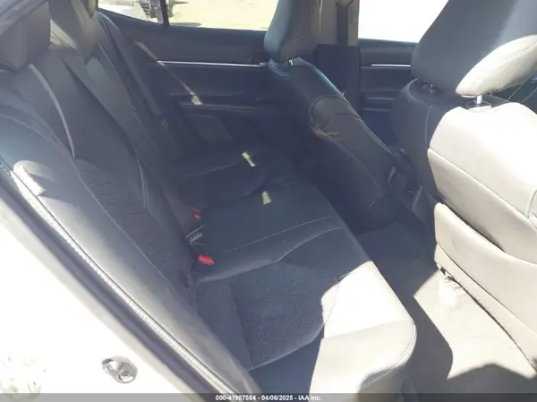 4T1B61HK2JU084041 2018 TOYOTA CAMRY - Image 8