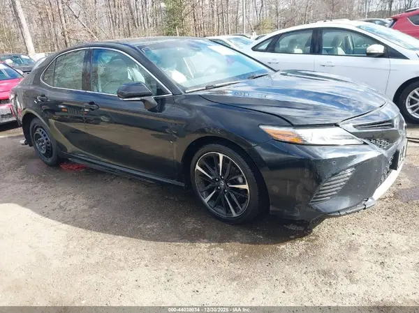 4T1B61HK2JU092687 2018 TOYOTA CAMRY - Image 1