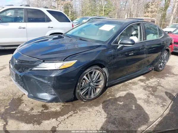 4T1B61HK2JU092687 2018 TOYOTA CAMRY - Image 2