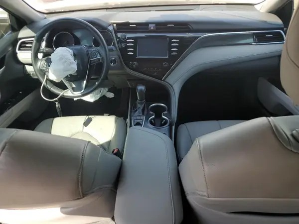 4T1B61HK2JU094018 2018 TOYOTA CAMRY - Image 8