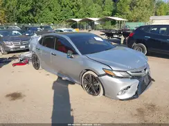 4T1B61HK2JU137885 2018 TOYOTA CAMRY