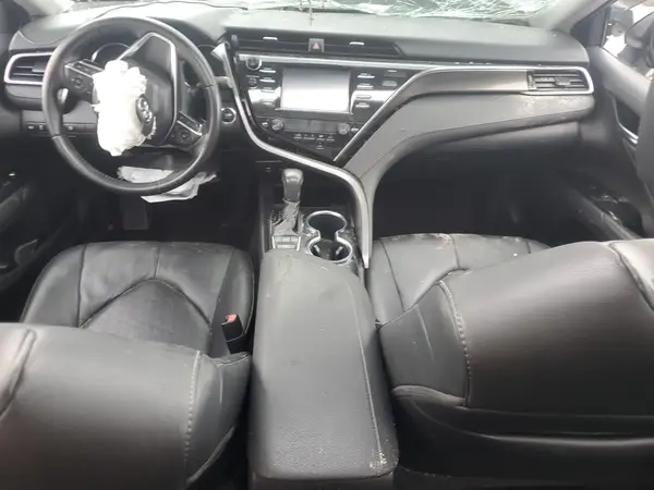 4T1B61HK2JU142830 2018 TOYOTA CAMRY - Image 8